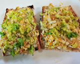 Foto del paso 4 de la receta: Tostas de salmón