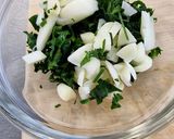 Fokhagymás, szaftos csirkemell recept fázis 2 fotója