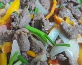 Hình bước làm 2 của món Cơm bò lúc lắc