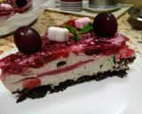 Pas rețetă Cheesecake cu oreo, mentă🌱 și jeleu de cireșe🍒 1 fotografie