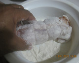 Foto del paso 3 de la receta: Pollo a la Gordon blue con crema de pollo estilo bechamel