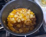 A picture of step 1 of Mango Pineapple Empanada.