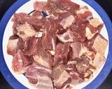 Hình bước làm 2 của món Thịt bò hầm kiểu Nga (гуляш с говядиной)