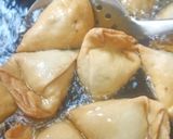 मूंग दाल समोसे (Moong Dal Samose Recipe in Hindi) रेसिपी चरण 3 फोटो