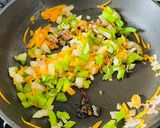 A picture of step 4 of Vegetable Maggi 🍜🍜.