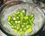 A picture of step 2 of Green Chilli Sauce.