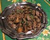 Une image de l'étape 13 de Bœuf aux girolles et persil.