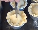 A picture of step 8 of Pork Pies.