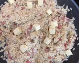 Foto del paso 6 de la receta: Risotto de champiñones, cebollita y bacon!