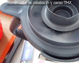 Foto del paso 8 de la receta: Bundt cake de calabacín y cacao TMX