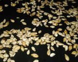 A picture of step 4 of Roasted pumpkin seeds.