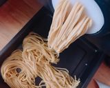 Hình bước làm 3 của món Mì Tàu Thập Cẩm Gà Ngũ Vị