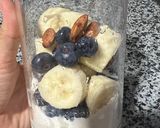Hình bước làm 1 của món Whey (Protein) Shake Với Chuối, Hạnh Nhân Và Việt Quất