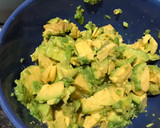Foto del paso 1 de la receta: Guacamole… (algo así)