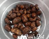 A picture of step 1 of Koorka/Chinese Potato Stir Fry.
