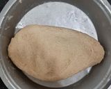 A picture of step 4 of Aloo puri.