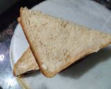 A picture of step 3 of Nutella and Banana sandwich made in Air fryer.