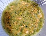 Foto del paso 2 de la receta: Tortilla de atún con pasta de cilantro, jengibre, ajos y queso
