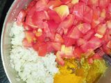 লাউ পাতায় টমেটো পাতুরি (lau patay tomato paturi recipe in Bengali)