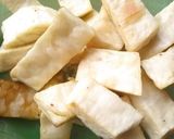 A picture of step 2 of Fried yam and palm oil sauce.