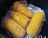 A picture of step 2 of Air Fryer Chilli Oil Sweet Corn on the Cob.