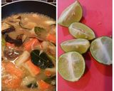 Foto langkah ke 5 dari resep Sup tomyum seafood.