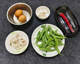 甜豆蝦仁炒蛋(簡單料理）的食譜步驟1照片