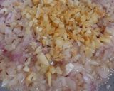 A picture of step 3 of Paneer Kolhapuri.