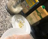 Foto del paso 1 de la receta Merluza en salsa verde a la vasca