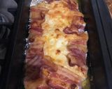 Sajtos, tejfölös, baconos csirke megsütve recept fázis 2 fotója