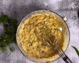 A picture of step 5 of Aloo ke parathe.