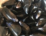 A picture of step 1 of ☆Basic☆ Mussels, the simplest way.