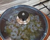 A picture of step 3 of Gambas al ajillo.