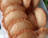 Foto langkah ke 8 dari resep Panada Manado.