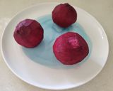 A picture of step 1 of Beetroot chutney.