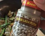 Foto langkah ke 3 dari resep Daging Goreng Kunyit.