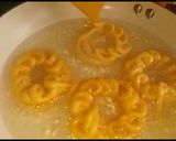 A picture of step 2 of Jahangir / Jahangri.
