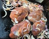 Une image de l'étape 7 de Filets de canard marinés citron vert poivron et oignon rouge caramélisé.