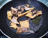 Foto langkah ke 3 dari resep Tumis ikan gabus cabai ijo.