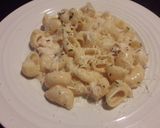 Foto del paso 4 de la receta: Pasta con salsa alfredo y pollo desmenuzado (fácil)