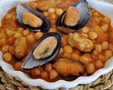Foto del paso 9 de la receta Garbanzos con mejillones
