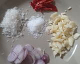 Foto langkah ke 1 dari resep Sosis Asam Manis.