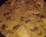 Foto del paso 3 de la receta: Pollo al vino dulce