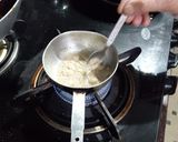 A picture of step 4 of Dry fruit kadha.