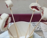 Foto del paso 4 de la receta: Pincho "piruletas" de chorizo de pavo
