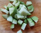 Foto del paso 1 de la receta: Sopa de calabacita con chayote