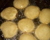 A picture of step 3 of Stuffed mandazis.