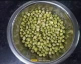 A picture of step 1 of Khasta Dry Matar Kachori.