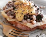 Foto del paso 8 de la receta: Torrada de fessolets, butifarra, morcilla y manzana