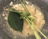 A picture of step 5 of Sweet Soy Sauce Chicken.